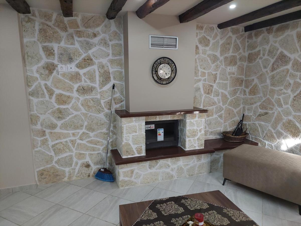Το Σπίτι Του Παληκαρα Vila Diava Exterior foto